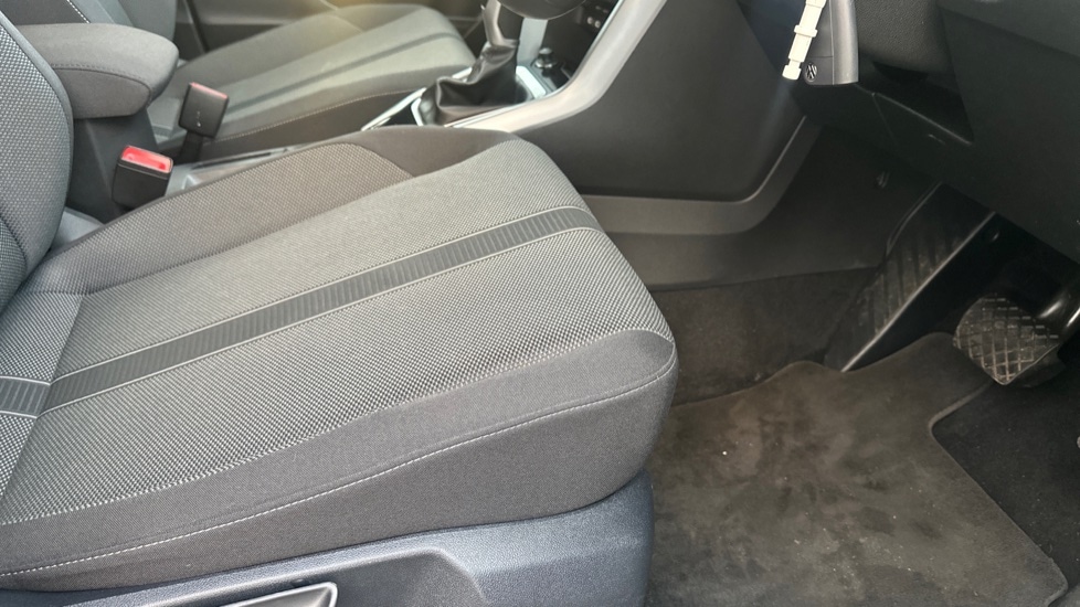 Used Volkswagen T-Roc 2024 for sale - 76660808: Photo 39