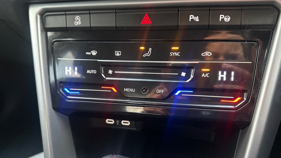 Used Volkswagen T-Roc 2024 for sale - 76660808: Photo 41