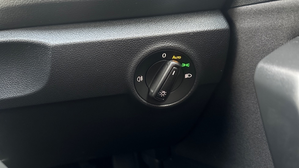 Used Volkswagen T-Roc 2024 for sale - 76660808: Photo 44