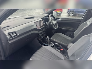 Used Volkswagen T-Cross 2022 for sale - 76124657: Photo 2