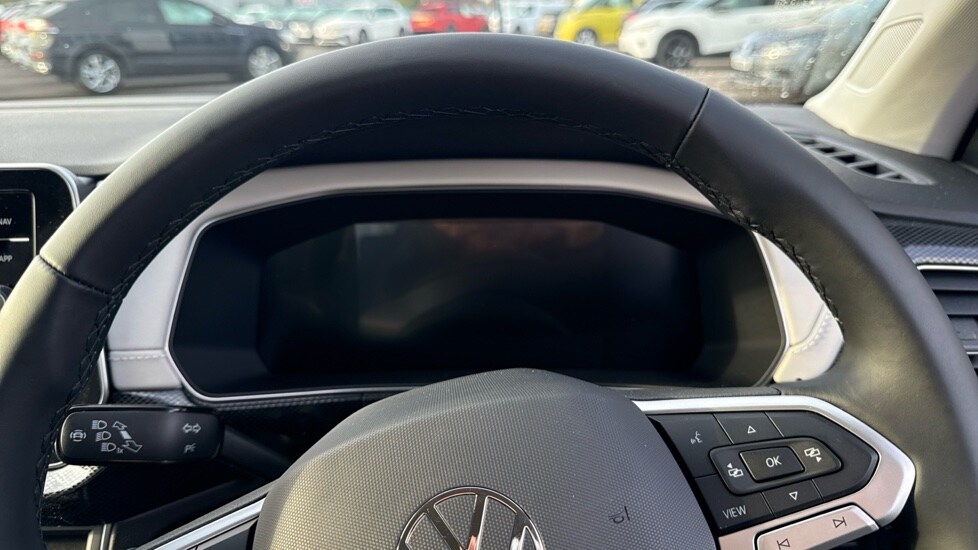 Used Volkswagen T-Cross 2025 for sale - 76328248: Photo 14