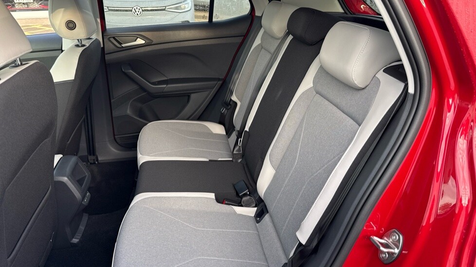 Used Volkswagen T-Cross 2025 for sale - 76328248: Photo 15
