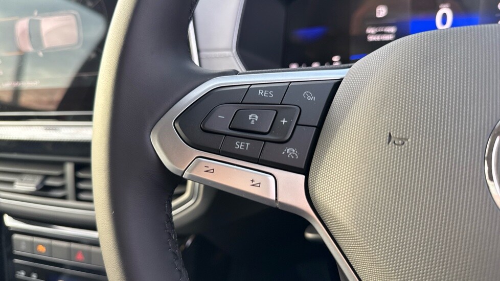 Used Volkswagen T-Cross 2025 for sale - 76328248: Photo 28