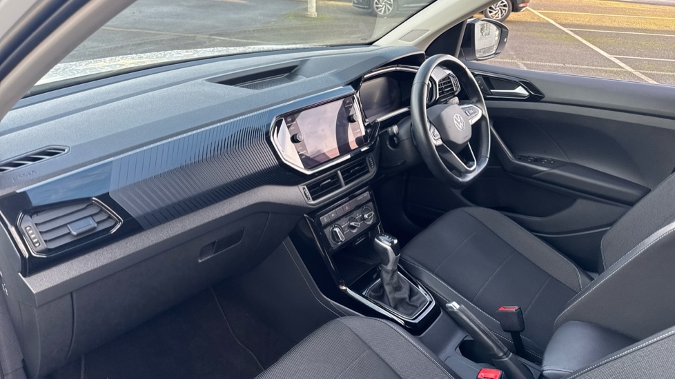 Used Volkswagen T-Cross 2022 for sale - 76796590: Photo 2