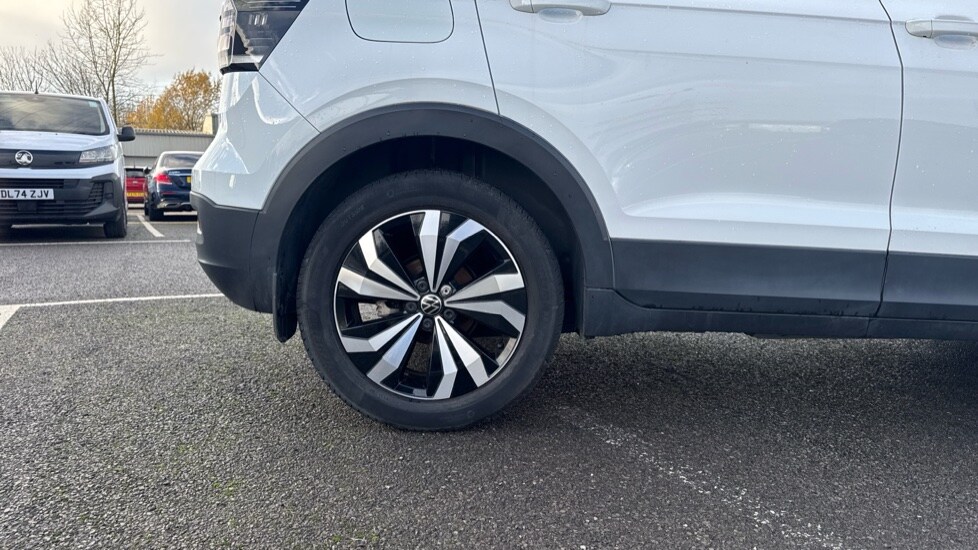 Used Volkswagen T-Cross 2022 for sale - 76796590: Photo 5