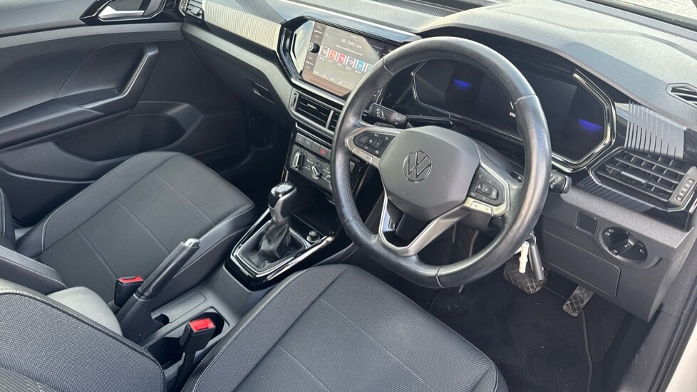 Used Volkswagen T-Cross 2022 for sale - 76796590: Photo 6