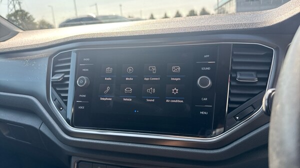Used Volkswagen T-Roc 2019 for sale - 75648499: Photo 23