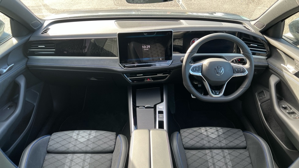 Used Volkswagen Passat 2025 for sale - 76062191: Photo 12