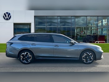 Used Volkswagen Passat 2025 for sale - 76062191: Photo 4