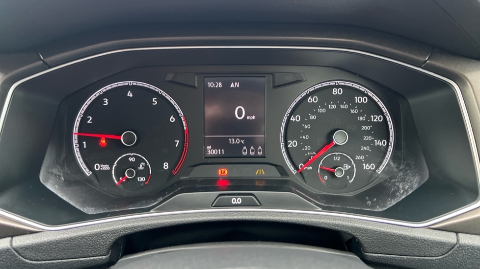 Used Volkswagen T-Roc 2018 for sale - 76796548: Photo 14