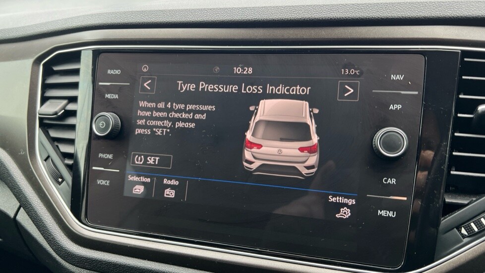 Used Volkswagen T-Roc 2018 for sale - 76796548: Photo 23