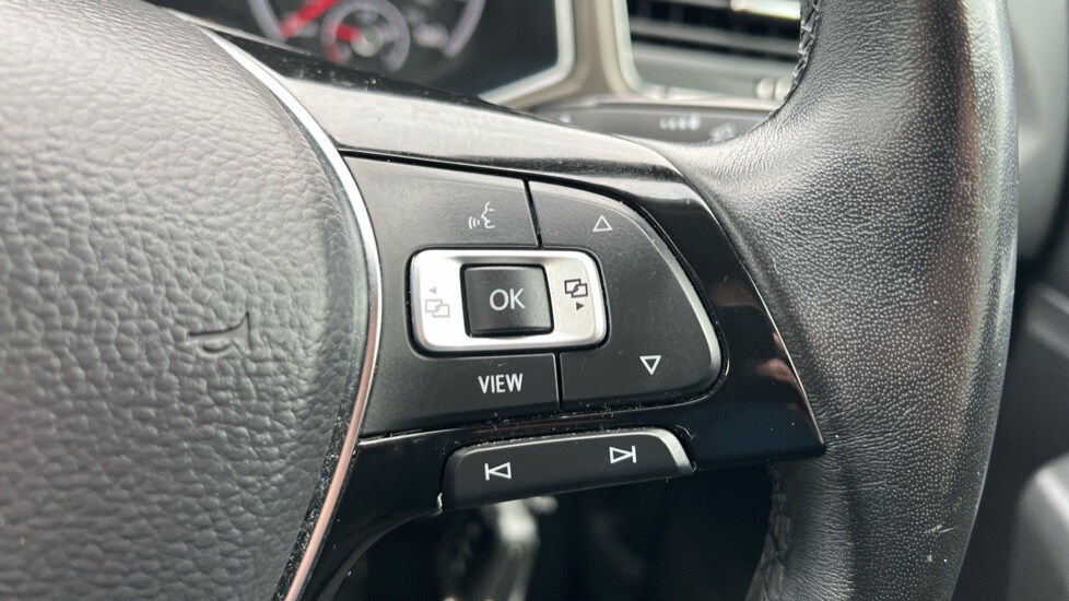 Used Volkswagen T-Roc 2018 for sale - 76796548: Photo 30