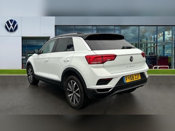 Used Volkswagen T-Roc 2018 for sale - 76796548: Photo