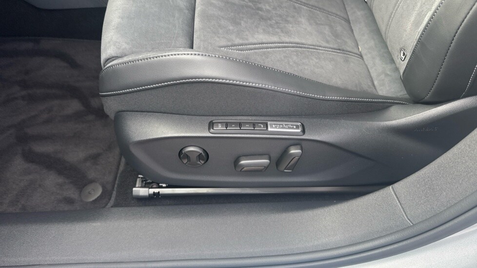 Used Volkswagen ID.7 2025 for sale - 76328210: Photo 31