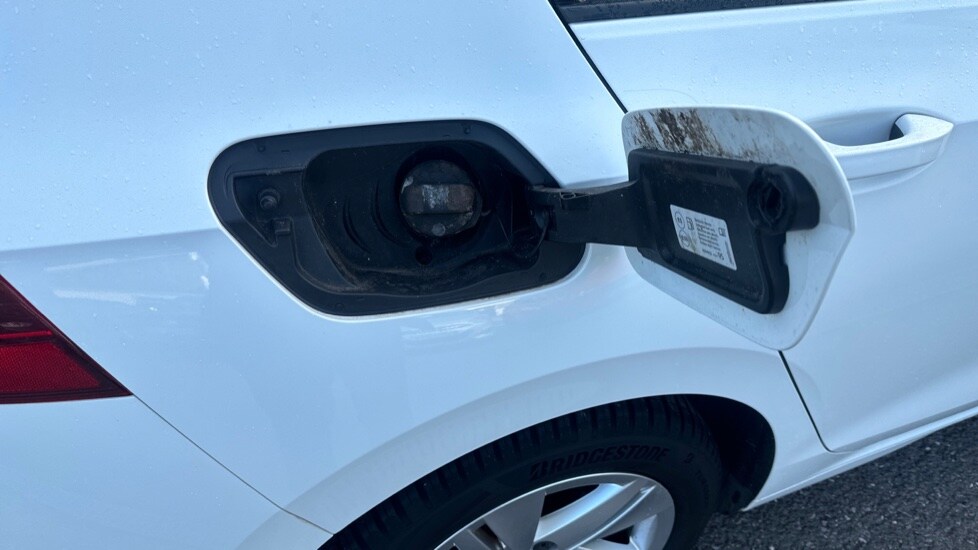 Used Volkswagen Golf 2021 for sale - 76079216: Photo 29