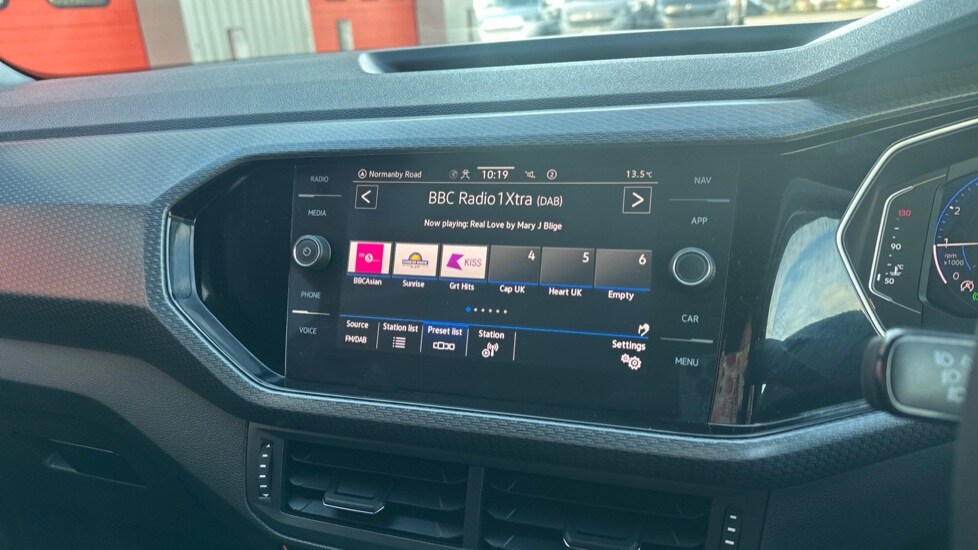 Used Volkswagen T-Cross 2024 for sale - 76501373: Photo 25