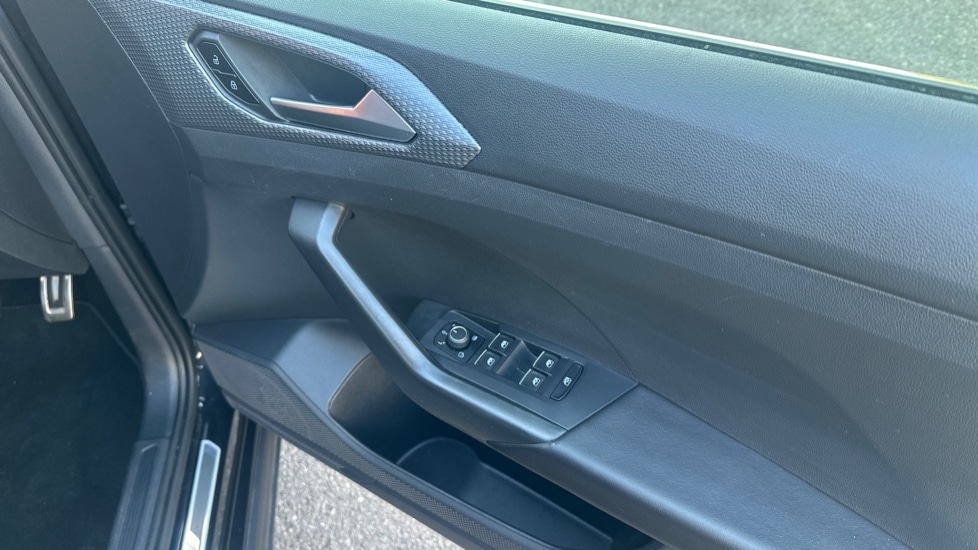 Used Volkswagen T-Cross 2024 for sale - 76501373: Photo 37