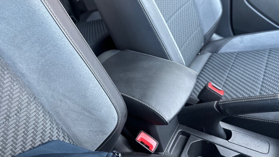 Used Volkswagen T-Cross 2024 for sale - 76501373: Photo 45