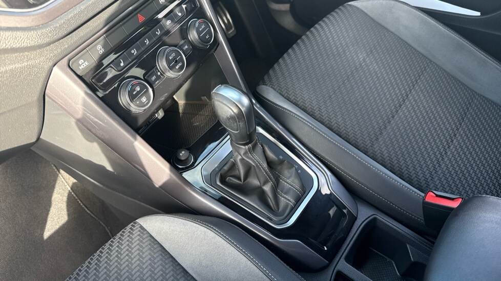 Used Volkswagen T-Roc 2020 for sale - 75852478: Photo 24