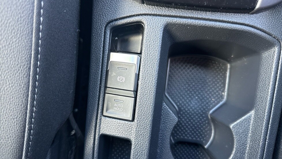 Used Volkswagen T-Roc 2020 for sale - 75852478: Photo 32