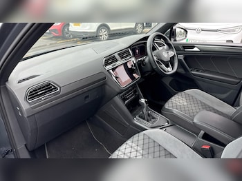 Used Volkswagen Tiguan 2020 for sale - 76180232: Photo 2