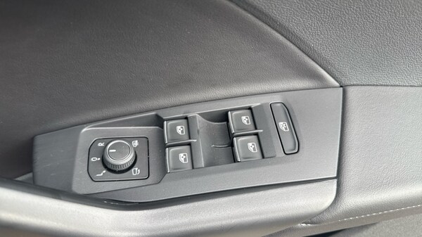 Used Volkswagen T-Cross 2024 for sale - 75395679: Photo 39