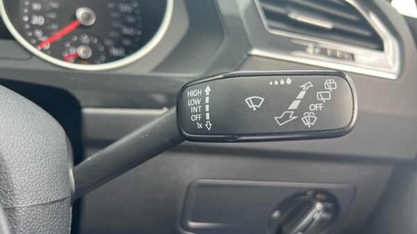 Used Volkswagen Tiguan 2022 for sale - 76104151: Photo 32