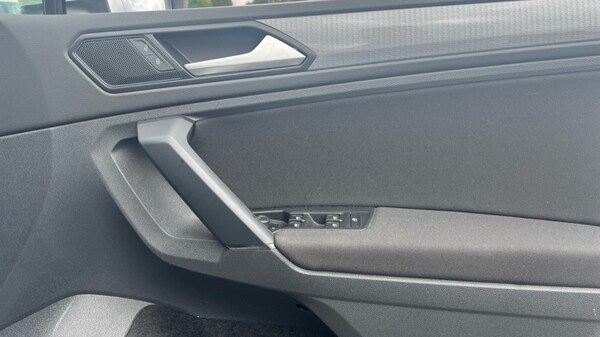 Used Volkswagen Tiguan 2022 for sale - 76104151: Photo 37