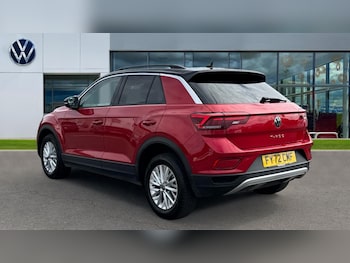 Used Volkswagen T-Roc 2022 for sale - 75395707: Photo