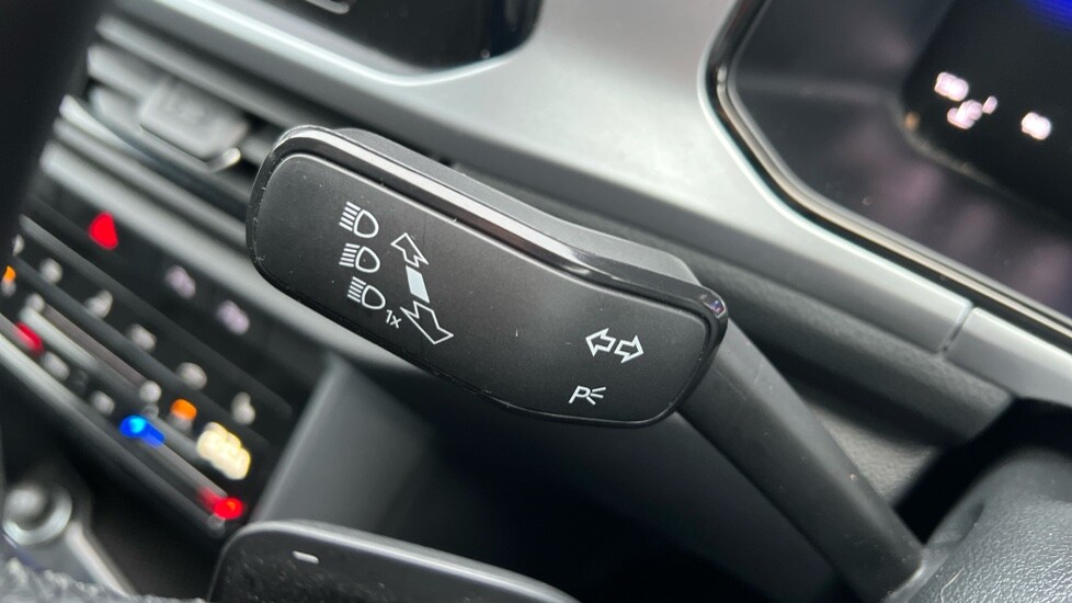 Used Volkswagen T-Roc 2024 for sale - 76796261: Photo 33