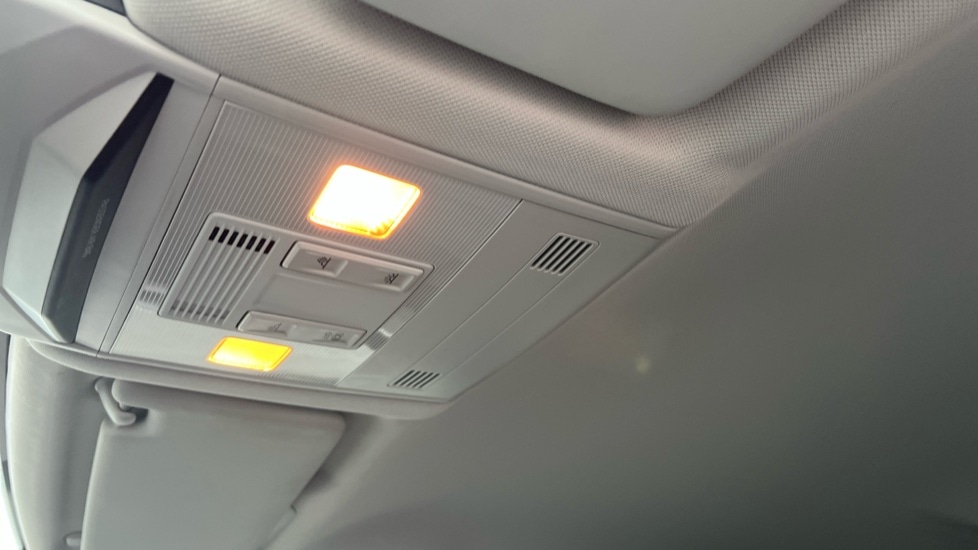 Used Volkswagen T-Roc 2024 for sale - 76796261: Photo 38