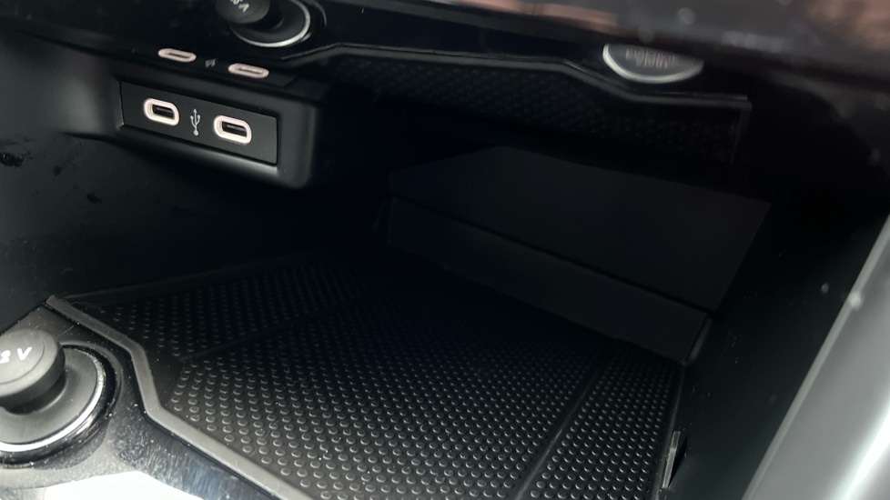 Used Volkswagen T-Roc 2024 for sale - 76796261: Photo 53