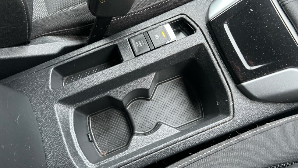 Used Volkswagen T-Roc 2024 for sale - 76796261: Photo 54