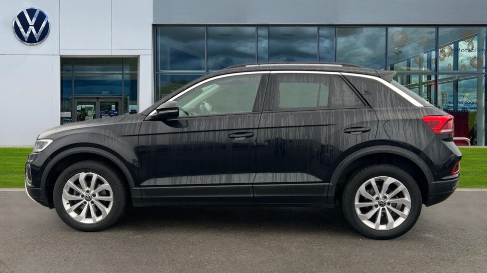 Used Volkswagen T-Roc 2024 for sale - 76796261: Photo 9