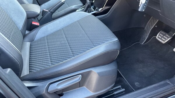Used Volkswagen T-Cross 2024 for sale - 76312170: Photo 39