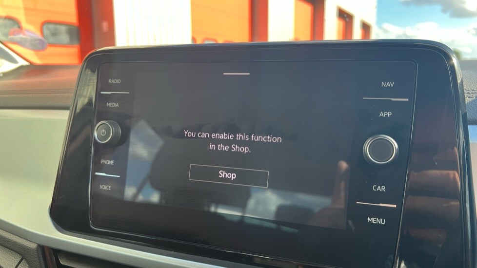 Used Volkswagen T-Roc 2023 for sale - 76788108: Photo 21