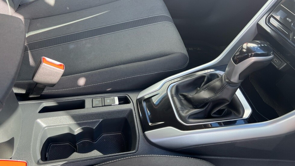 Used Volkswagen T-Roc 2023 for sale - 76788108: Photo 35