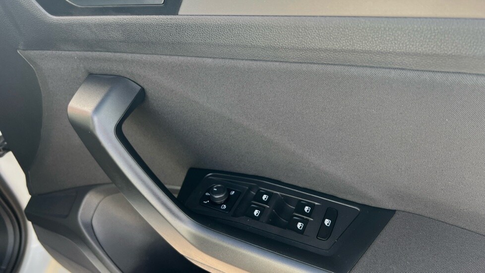 Used Volkswagen T-Roc 2023 for sale - 76788108: Photo 37