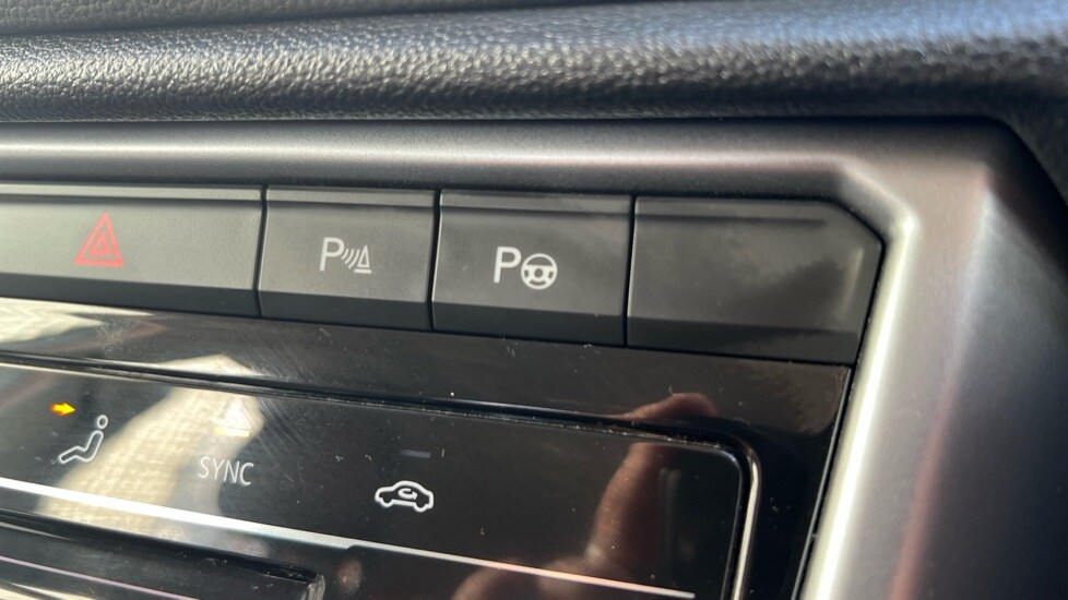 Used Volkswagen T-Roc 2023 for sale - 76788108: Photo 52