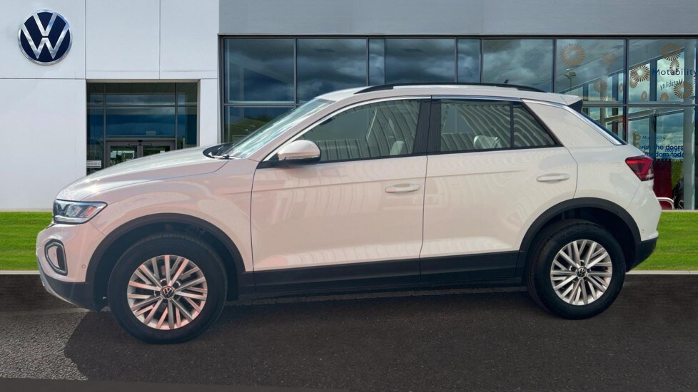 Used Volkswagen T-Roc 2023 for sale - 76788108: Photo 9