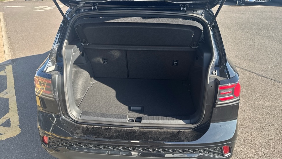 Used Volkswagen T-Cross 2025 for sale - 77036036: Photo 16