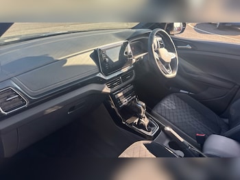 Used Volkswagen T-Cross 2025 for sale - 77036036: Photo