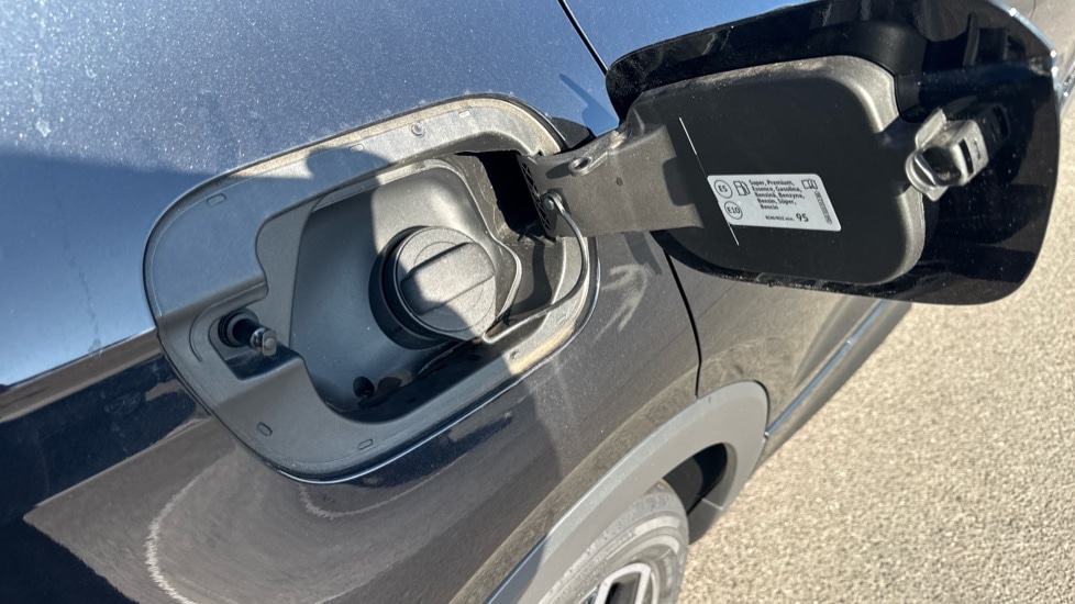 Used Volkswagen T-Cross 2025 for sale - 77036036: Photo 34