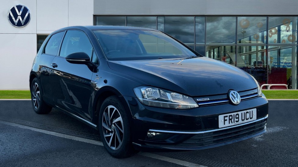 Used Volkswagen Golf 2019 for sale - 76796557: Photo 1