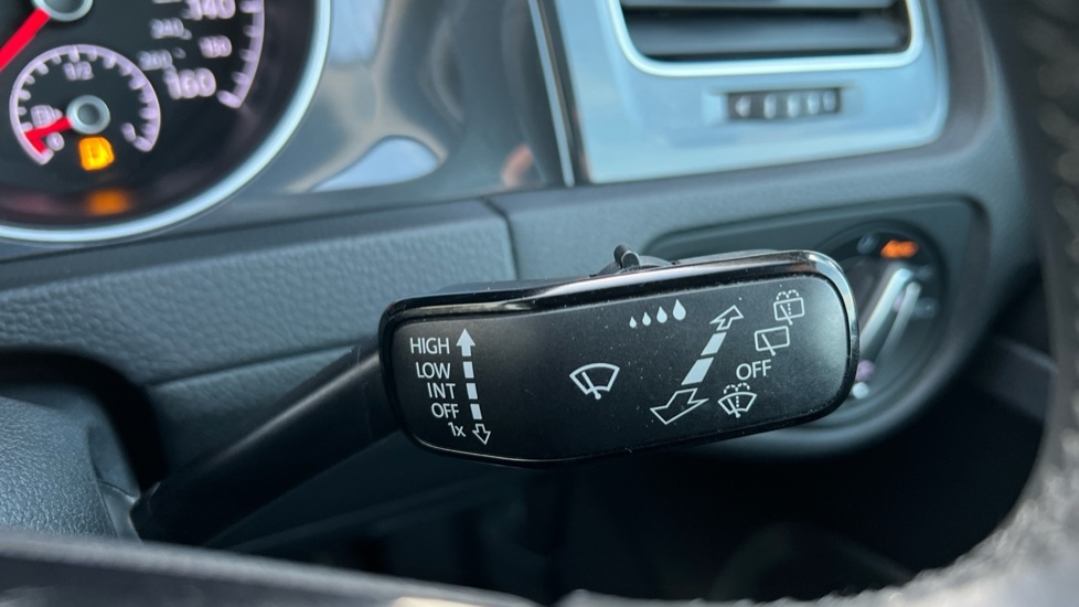 Used Volkswagen Golf 2019 for sale - 76796557: Photo 32