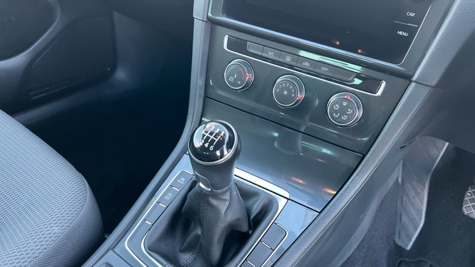 Used Volkswagen Golf 2019 for sale - 76796557: Photo 36