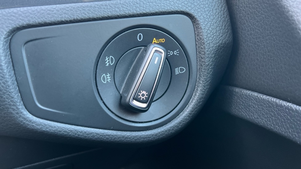 Used Volkswagen Golf 2019 for sale - 76796557: Photo 41