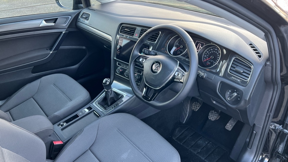 Used Volkswagen Golf 2019 for sale - 76796557: Photo 6