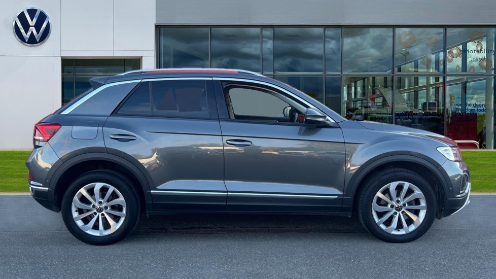 Used Volkswagen T-Roc 2024 for sale - 76244430: Photo 4