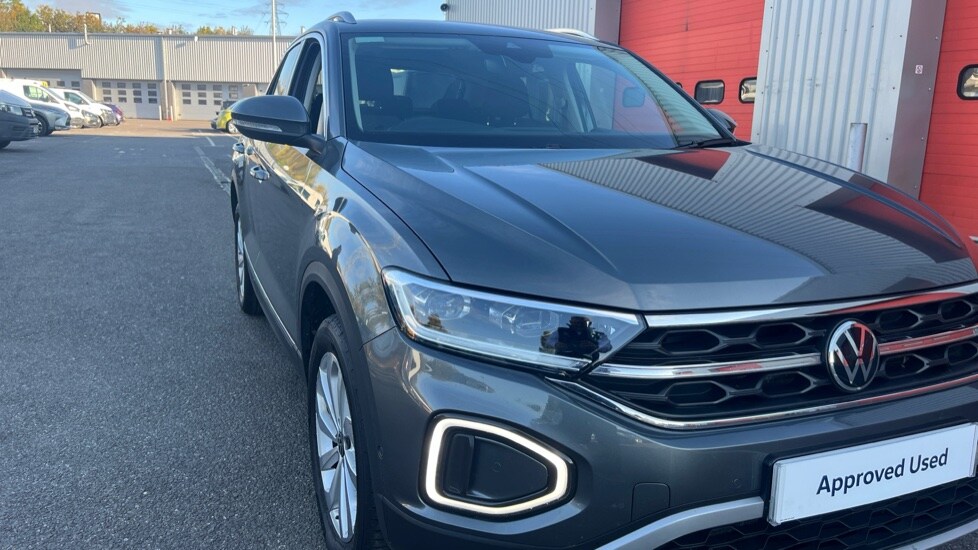 Used Volkswagen T-Roc 2024 for sale - 76244430: Photo 41